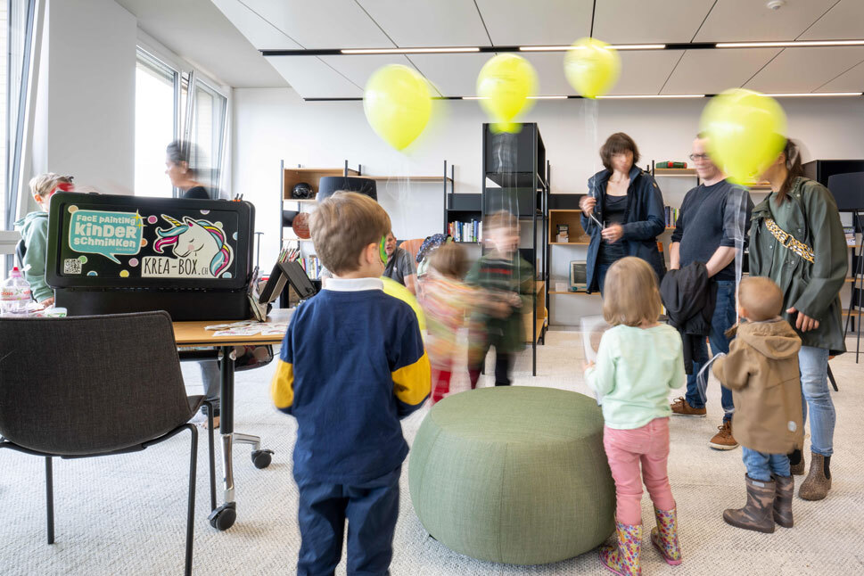 Kinderschminken Bank Thalwil Neubau